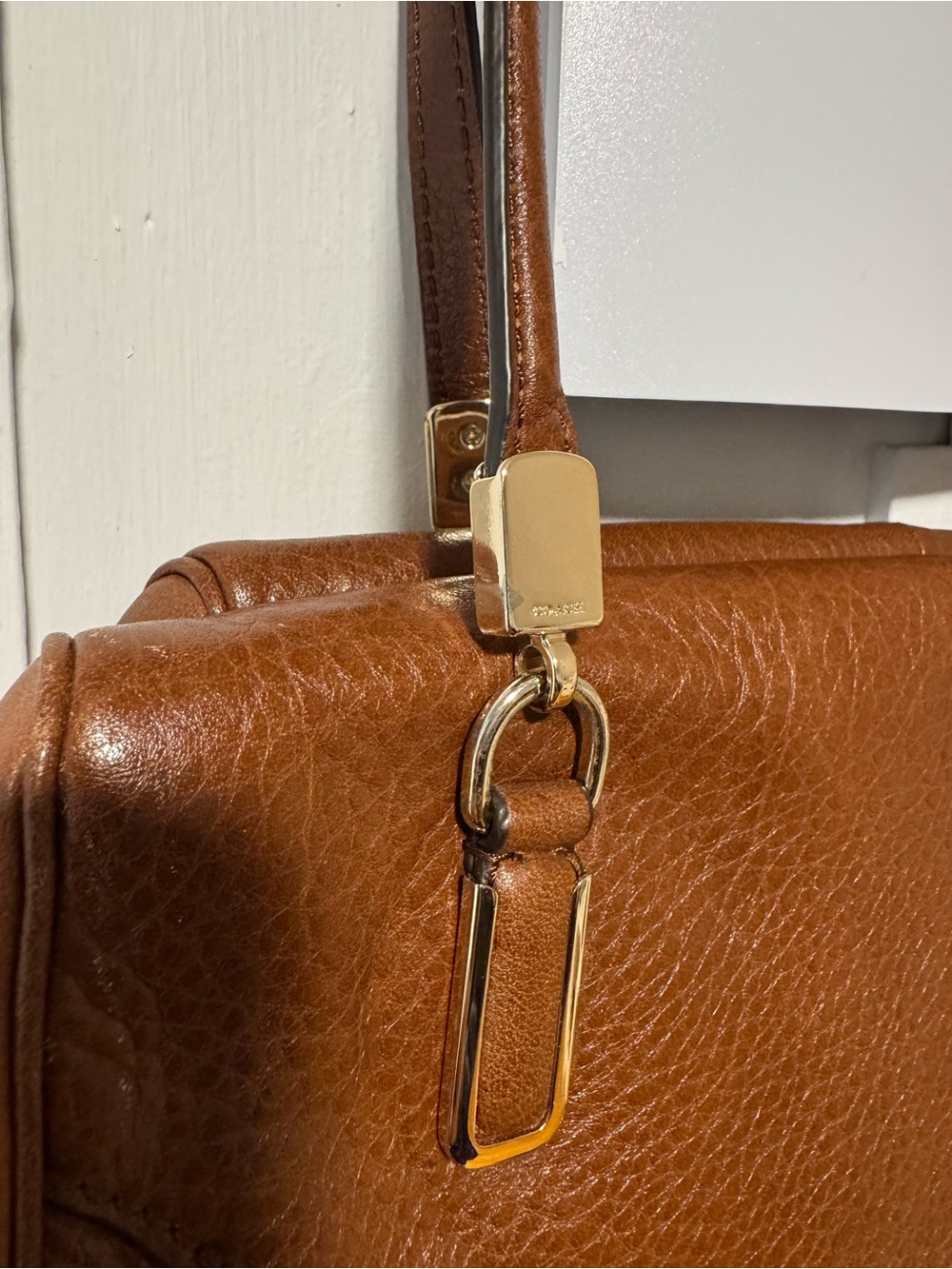 Classic Brown Leather Satchel Handbag - Picture 9 of 10